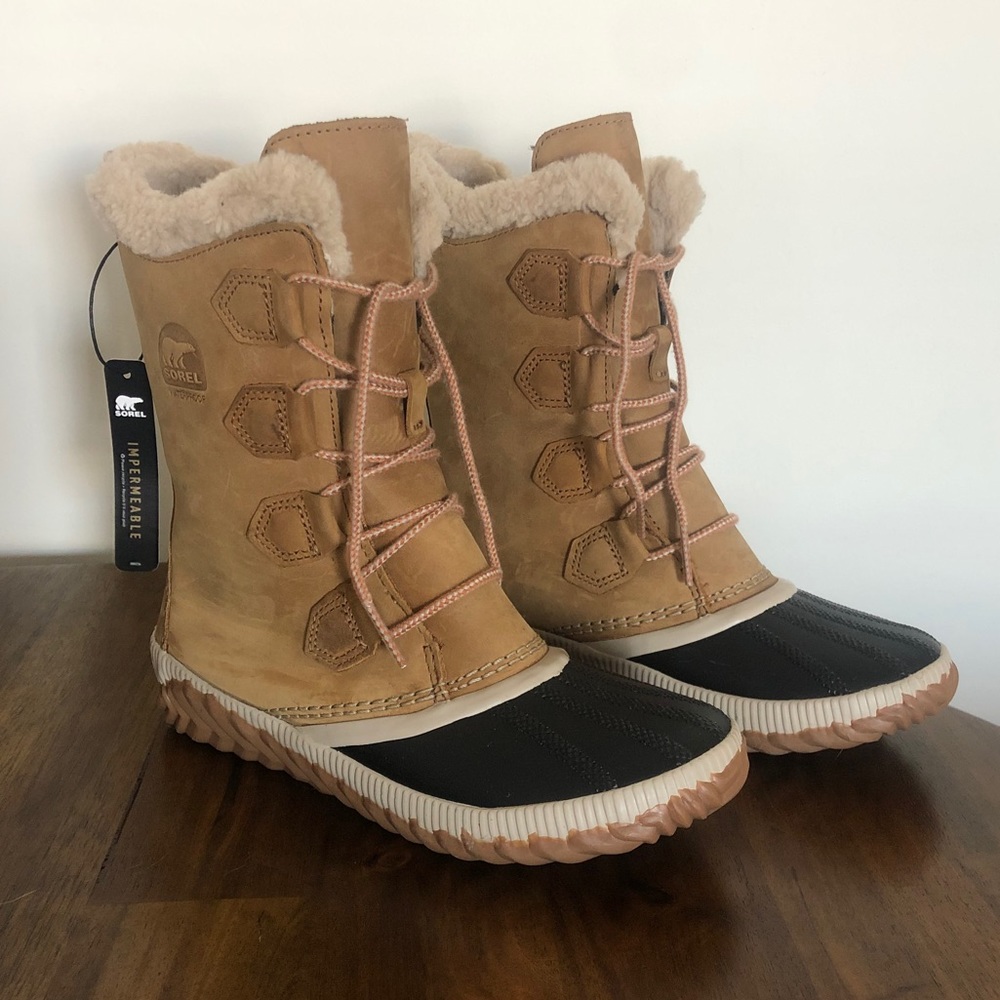 NWT Sorel Boots